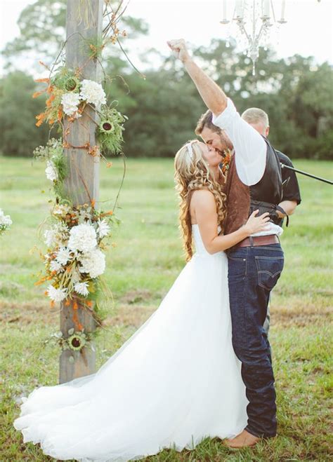 Popular Rustic Wedding Dresses For Country Wedding