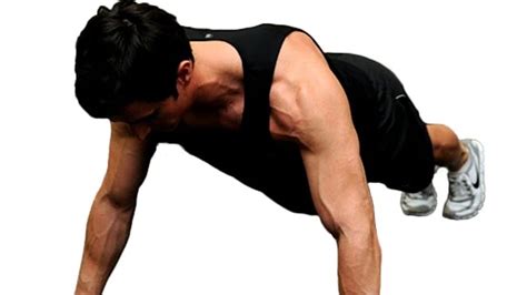 This Video Shows How To Master The Perfect Push Up Form