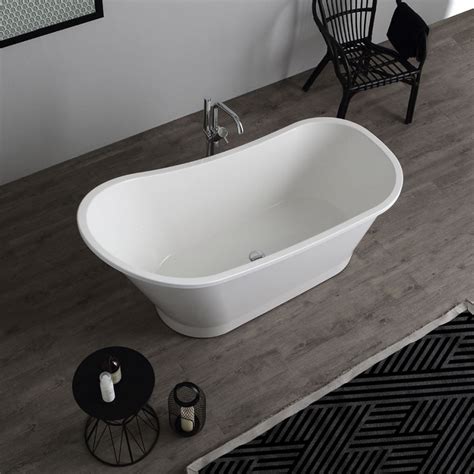 Separazione della doccia dalla vasca da bagno. Vasca da bagno freestanding bianca stile classico | KV Store