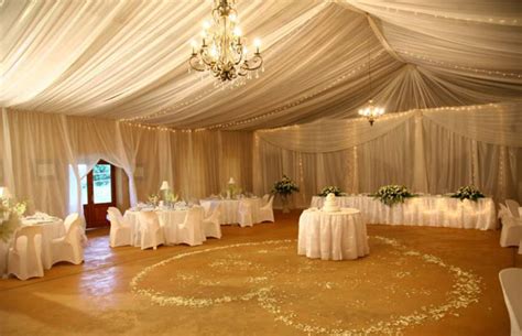 Select superb wedding venues in durban. Old Halliwell Country Lodge
