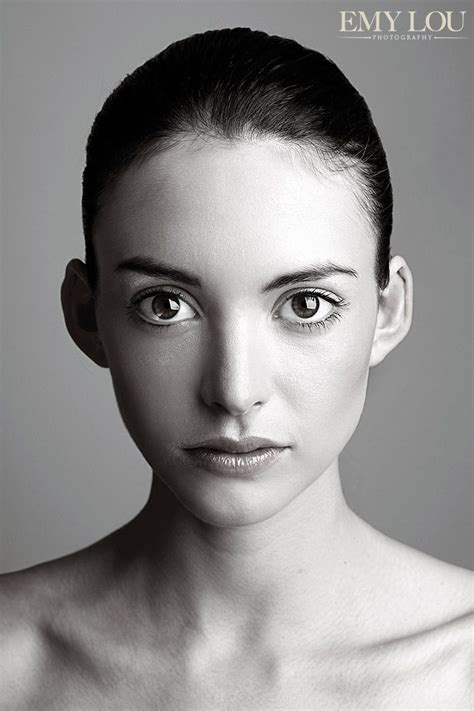 Female Model Headshot Photography Using 1 Large Softbox From The Side