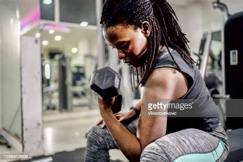 Womans Arm Lifting Weights Photos Et Images De Collection Getty Images