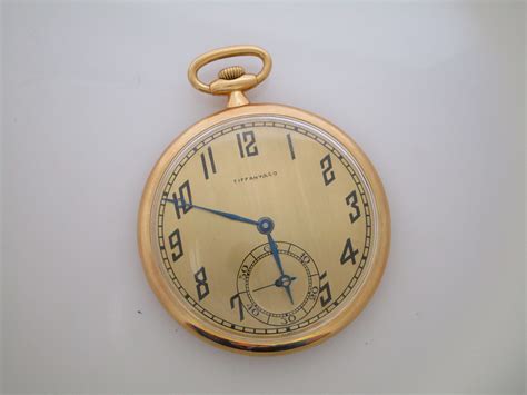 Fotos Gratis Mano Vendimia Antiguo Hora Reloj De Bolsillo