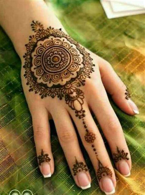 Simple Gol Tikka Mehndi Designs For Hands In 2024 2025 Fashioneven