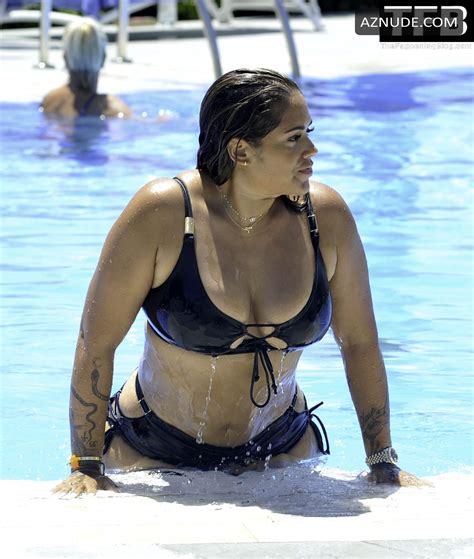 Malin Andersson Sexy Seen Showcasing Her Tits Wearing A Bikini In Palma