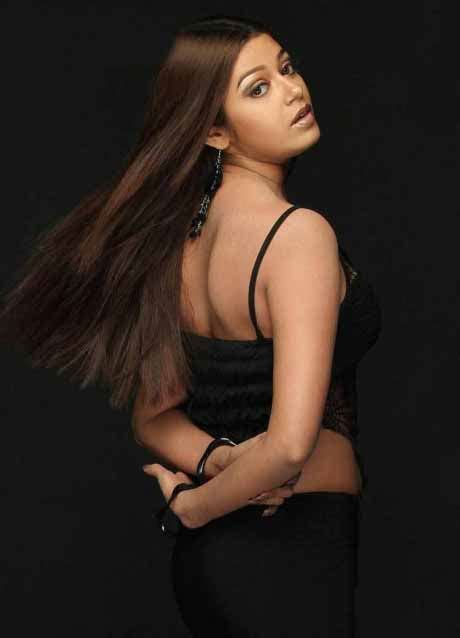 Kannada Film Actress Chaya Singh Latest Hot Stills Image Gallery Movies Release List