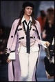 Los diseños más icónicos de Karl Lagerfeld para Chanel Chanel Fashion ...