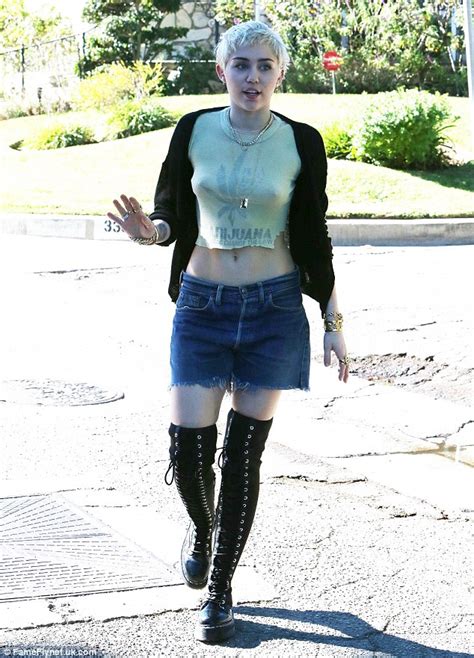 Miley Cyrus Goes Braless In A Short Cropped T Shirt Photo The Trent