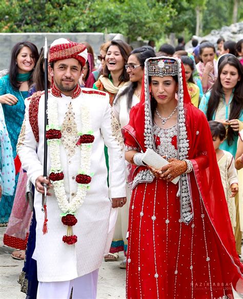Bride And Groom From Hunza Pakistan Hunza Valley Pakistan Culture