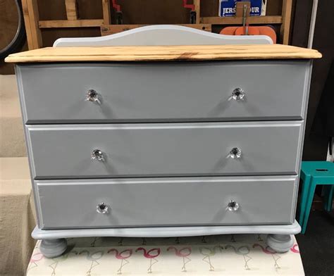 Where To Find Old Furniture To Refurbish