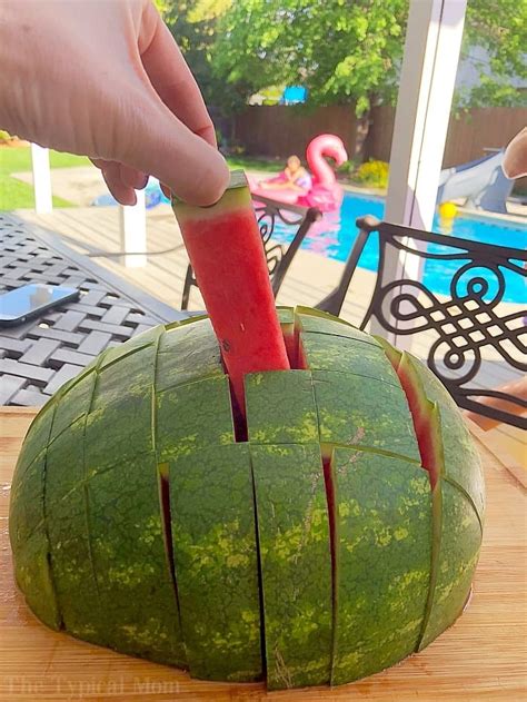 Best Way To Cut Up A Watermelon