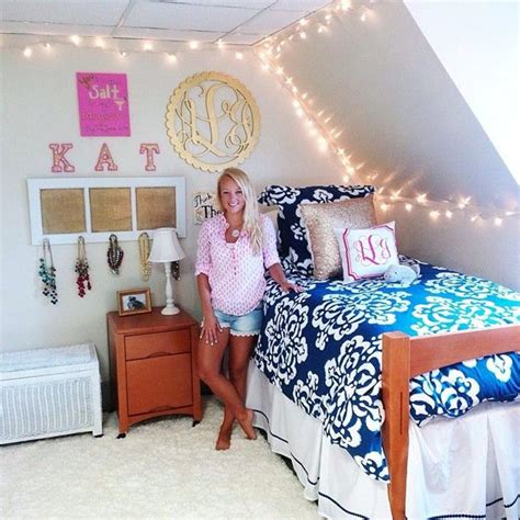 Honestly though, as long as you have some cute decor on your walls. College Dorm Wall Decor For Girl 12 - DecoRelated