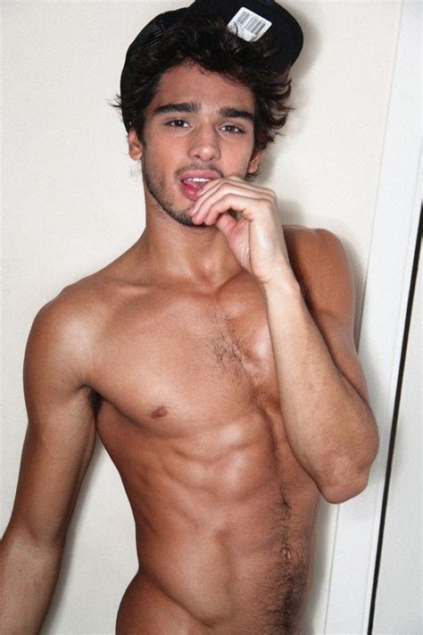 The original bearer of the name teixeira, which is a local surname, once lived, held land, or was born in the beautiful region of spain. Marlon Teixeira | Marlon teixeira, Brazil beauty, Marlon
