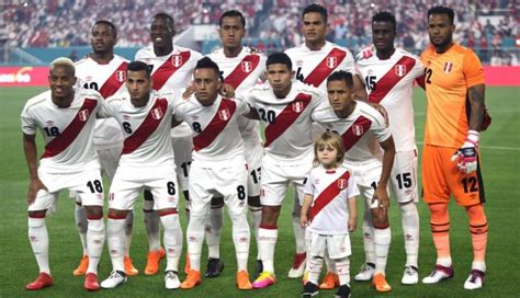 Ficha de la selección perú: Selección peruana: Perú desciende en el ranking de ...