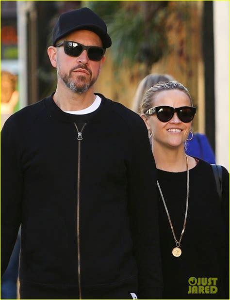 Reese Witherspoon Husband Jim Toth Grab Lunch In Brentwood Photo Jim Toth Reese