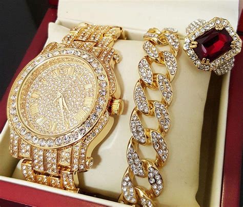 Iced Out Gold Tone Watch Ring And Bracelet Combo Set Sieraden Juwelen Ring