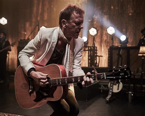 Kiefer Sutherland On Why Hes Choosing Music Over Acting For The First