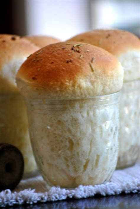 These easy and fancy dinner recipes are ready in 30 minutes, and are perfect for any special occasion like valentine's day, an anniversary, or a first date. The Farm Girl Recipes: Fancy Dinner Rolls in a Jar