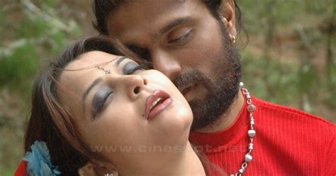 Thiruttu Sirukki Hot Sexy Spicy Tamil Movie Photos Best