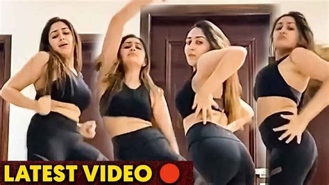 Sayyeshaa Theri Sexy Dance Latest Video Arya News Beez Youtube