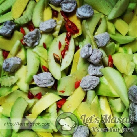 Pernah suatu ketika dahulu, tular di media sosial tentang hidangan jeruk mangga asam boi yang menjadi fenomena pada ketika itu. Jeruk Mangga Asam Boi Recipe | LetsMasak