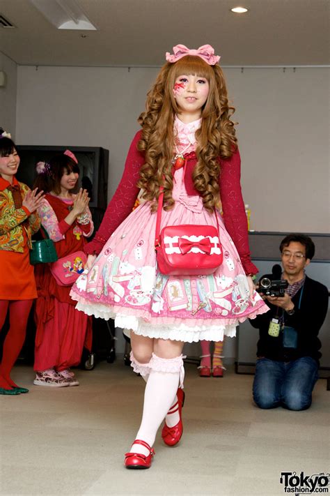 Japanese Lolita And Harajuku Styles Fashion Show Pictures And Video