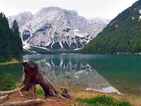 No1 Amazing Things Lake Braies Dolomiti Italy