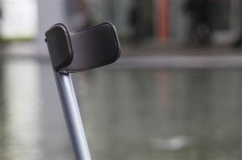 Tompoma Professional Titanium Crutches Indiegogo