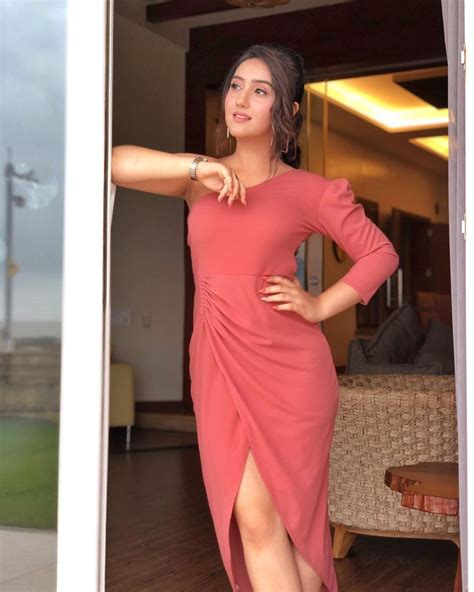 digital sensations ashnoor kaur and avneet kaur dazzle in peach outfits rate them out of 10