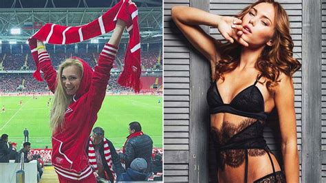 Meet Russias Sexiest Female Football Fan Spartak Moscow Supporter Natalia Martynova Photos