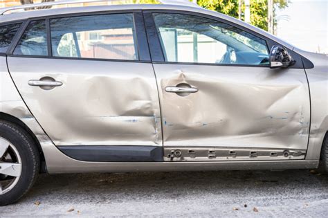 Sideswipe Car Accidents Sideswipe Car Damage Dangers Of Sideswiped Cars