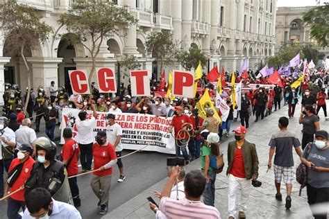 Pedro Castillo Se Reúne Con Dirigentes De La Cgtp Por El Día Del Trabajo