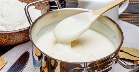 Remove the chicken to a plate. Onion Sauce - Recipe | Arla UK