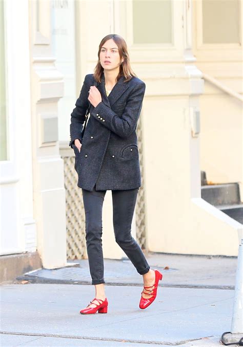 Alexa Chung Has The Seasons Most Game Changing Heels Alexa Chung Style Mary Janes Outfit