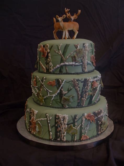 Birthday cakes and groom's cakes including sports cakes, hunting cakes, cinema and gaming deer hunting cake this is my version of the amazing cake by steph0511. Top 20 Most Viewed Cakes: Hunting Groom's Cake
