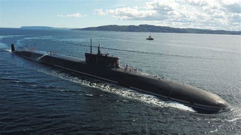 qué hacen submarinos nucleares rusos cerca de la costa de eeuu