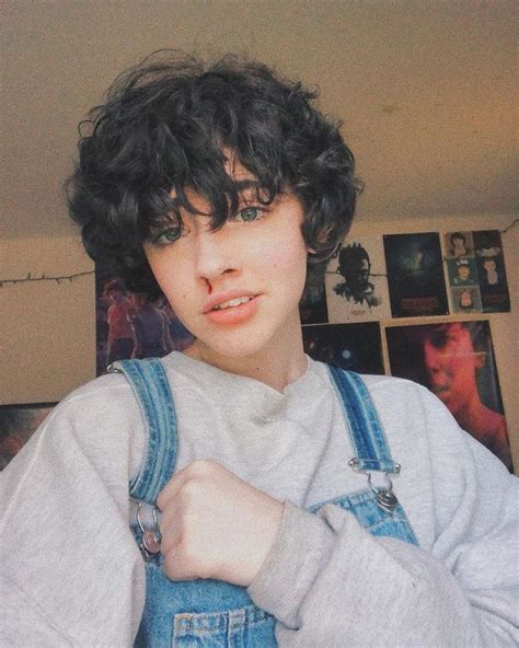 Here are several stunning androgynous haircuts ideas we have androgynous undercut haircuts for curly hair are preferred today. Pin by Despair_babie on Haircuts in 2020 | Short curly haircuts, Aesthetic hair, Androgynous hair