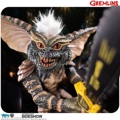 Ikon Collectables Gremlins Ii Stripe Gremlin With Chainsaw 12