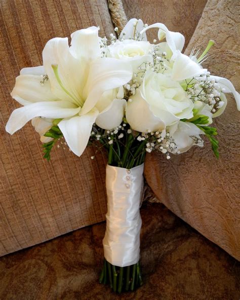 Wedding Bouquets White Roses And Lilies Beautiful Wedding Bouquet