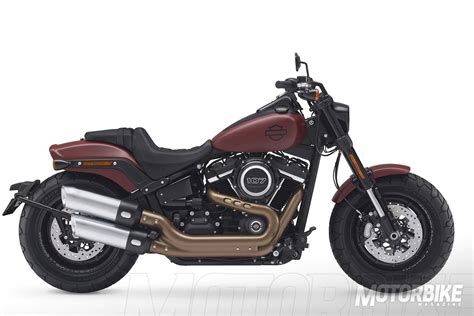 I got my 18 fat bob s and traded a 15 fat bob in on it specifically because i liked anyone know how many lumens the stock 2018 fat bob headlight puts out? Harley-Davidson Softail Fat Bob 2018 - Precio, fotos ...
