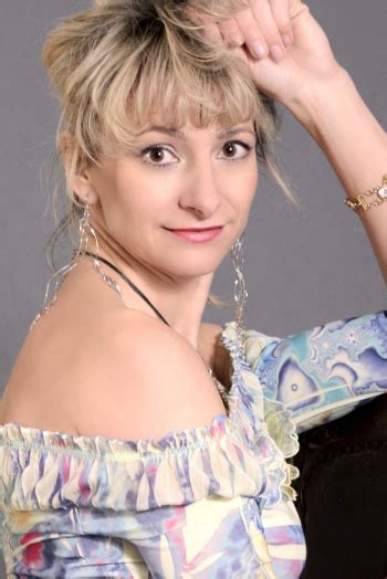 ukrainian single natalia green eyes 54 years old id91950