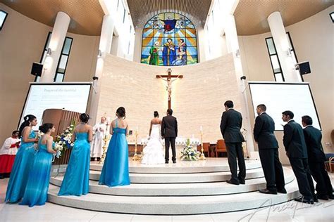 Many faithful have been flocking to the church of st.thomas more, subang jaya to witness the miraculous statue of the blessed virgin mary since the news the church of st thomas more, is located in sime uep industrial park, subang jaya. St Thomas Church Wedding: Nevin + Durga: Wedding ...