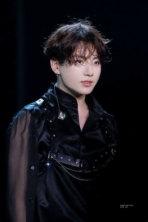 The bts boys are back home in korea following their recent concert in saudi arabia, and jungkook has decided to celebrate their return with a fresh and though some fans might be saddened by the haircut, others are ecstatic jk's short hair is back. MADE IN 1997 on Twitter: "The reason of Today is Lit #정국 ...