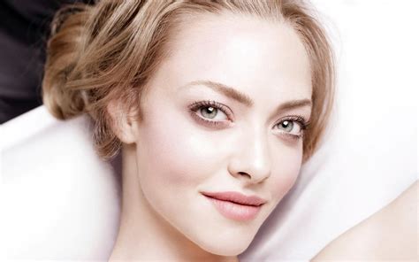 Face Women Green Eyes In Time Amanda Seyfried Auburn Hair Hd Wallpaper