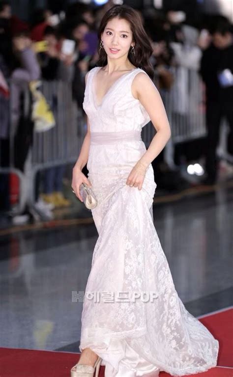 Actress, model, singer and dancer. Park shin hye at SBS Drama Awards 2014 | Park shin hye ...