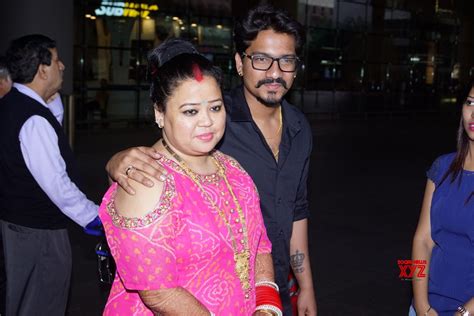 Mumbai Bharti Singh Haarsh Limbachiyaa Seen At Mumbai Airport