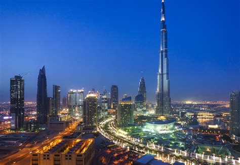 Dubai (an emirate of the united arab emirates); Beszippant a sivatag és rakétaként lő fel a világ tetejére ...