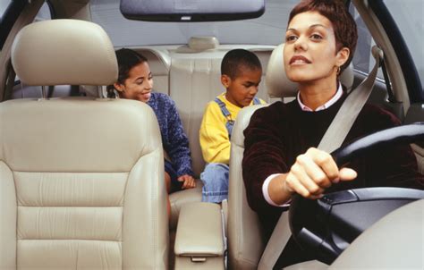 5 Consejos Para Las Madres Al Conducir Con Niños Servitalleres Blog