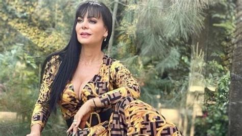 Maribel Guardia Derrocha Estilo Con Escote Profundo En Body Nude Foto