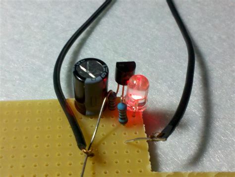Simple Led Flashing Circuit Sponsored By Farnell Com Do It Yourself